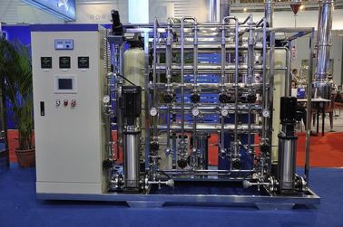 Installation de traitement de l'eau de RO d'osmose d'inversion avec le mètre conducteur de l'électricité