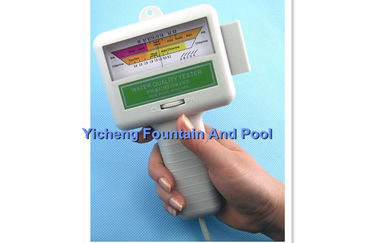 L'eau en plastique pH/appareil de contrôle de CL2 pour des piscines et des stations thermales avec la batterie